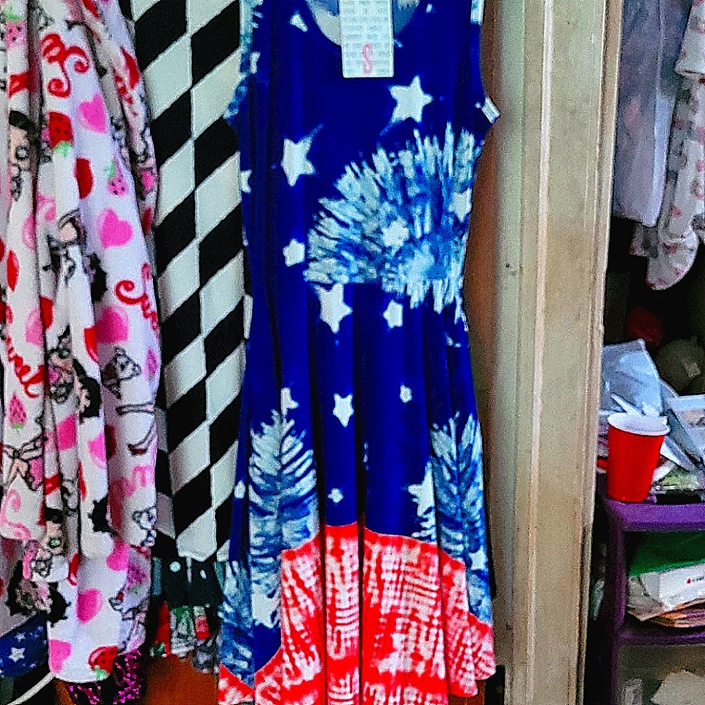 Lularoe, NOT a consultant, personal